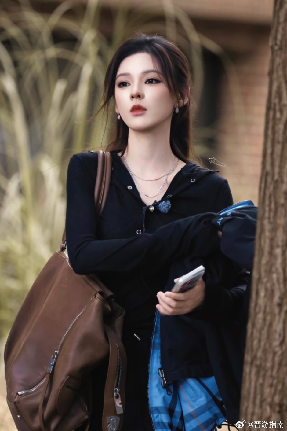 张予曦回应和机器人赛跑输了伦敦合伙人张予曦现场氛围直接被这一幕点燃，所有人都没想