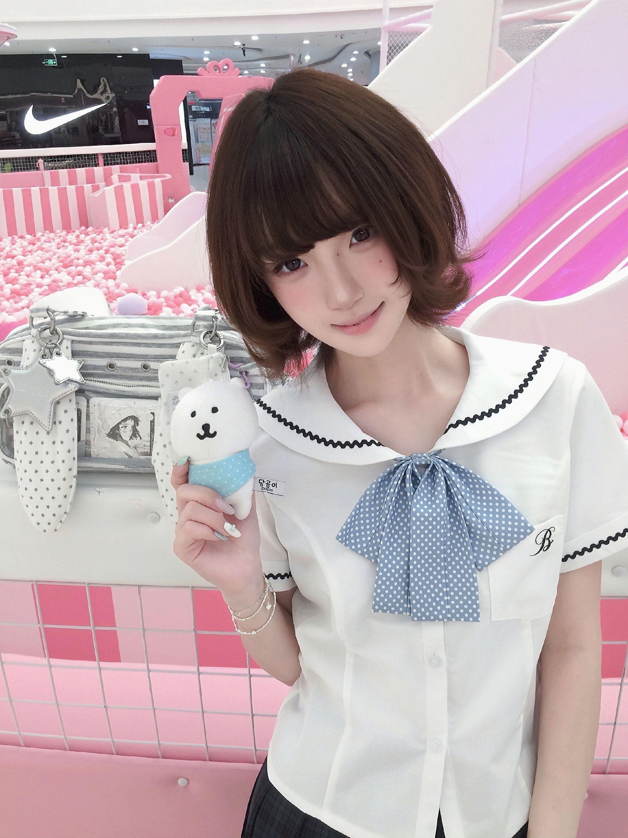 小妹妹 你很萌呀 ⸝⸝⸝ ╸▵╺⸝⸝⸝。