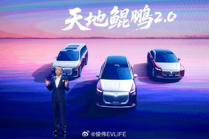 岚图时代风尚之夜 见证“东方美学”走上汽车T台秀！岚图“三旗舰”齐聚亮相：- 岚