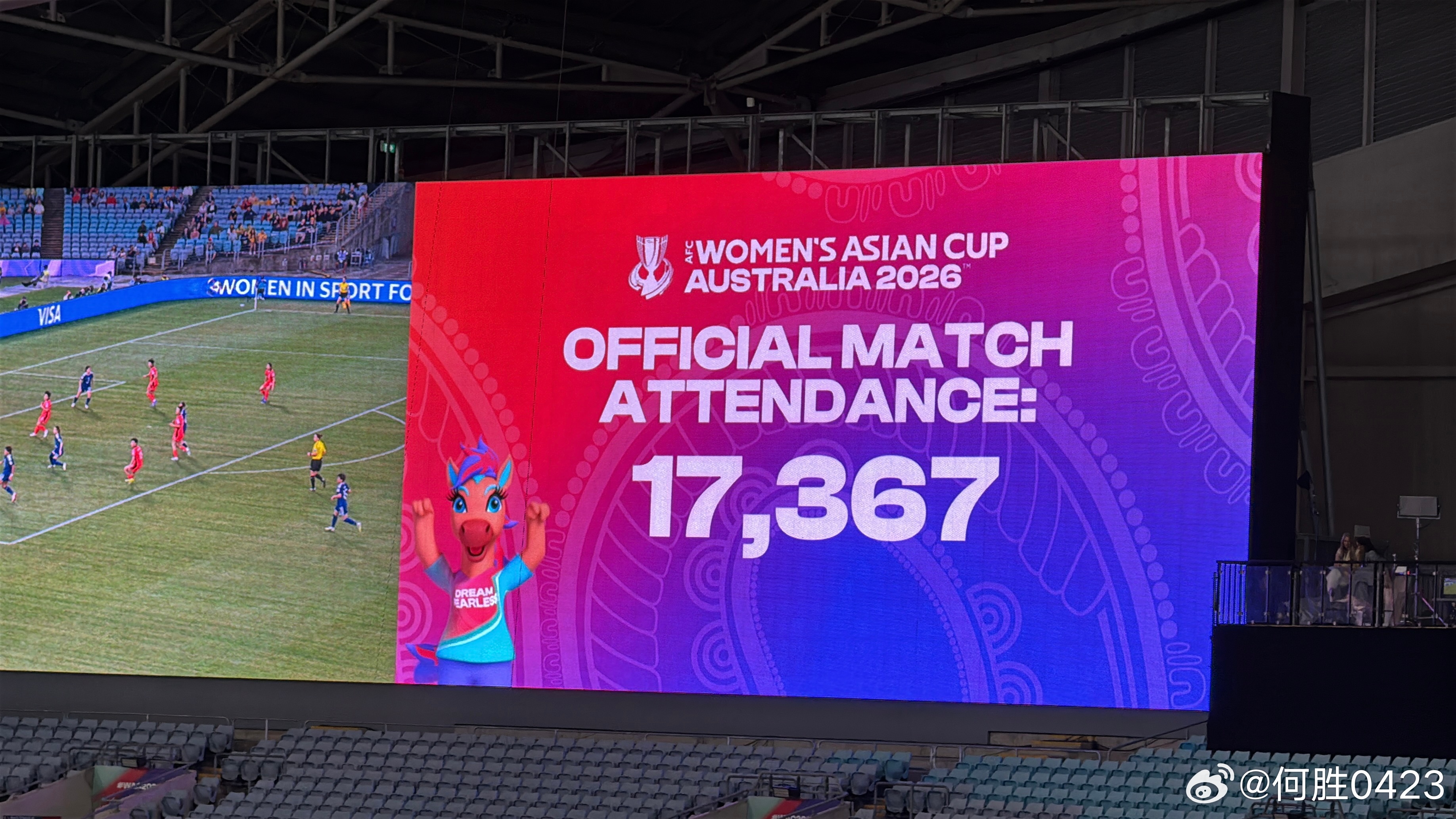 日韩大战，8个进球，3个被吹，VAR上演帽子戏法 澳大利亚·Sydney Oly