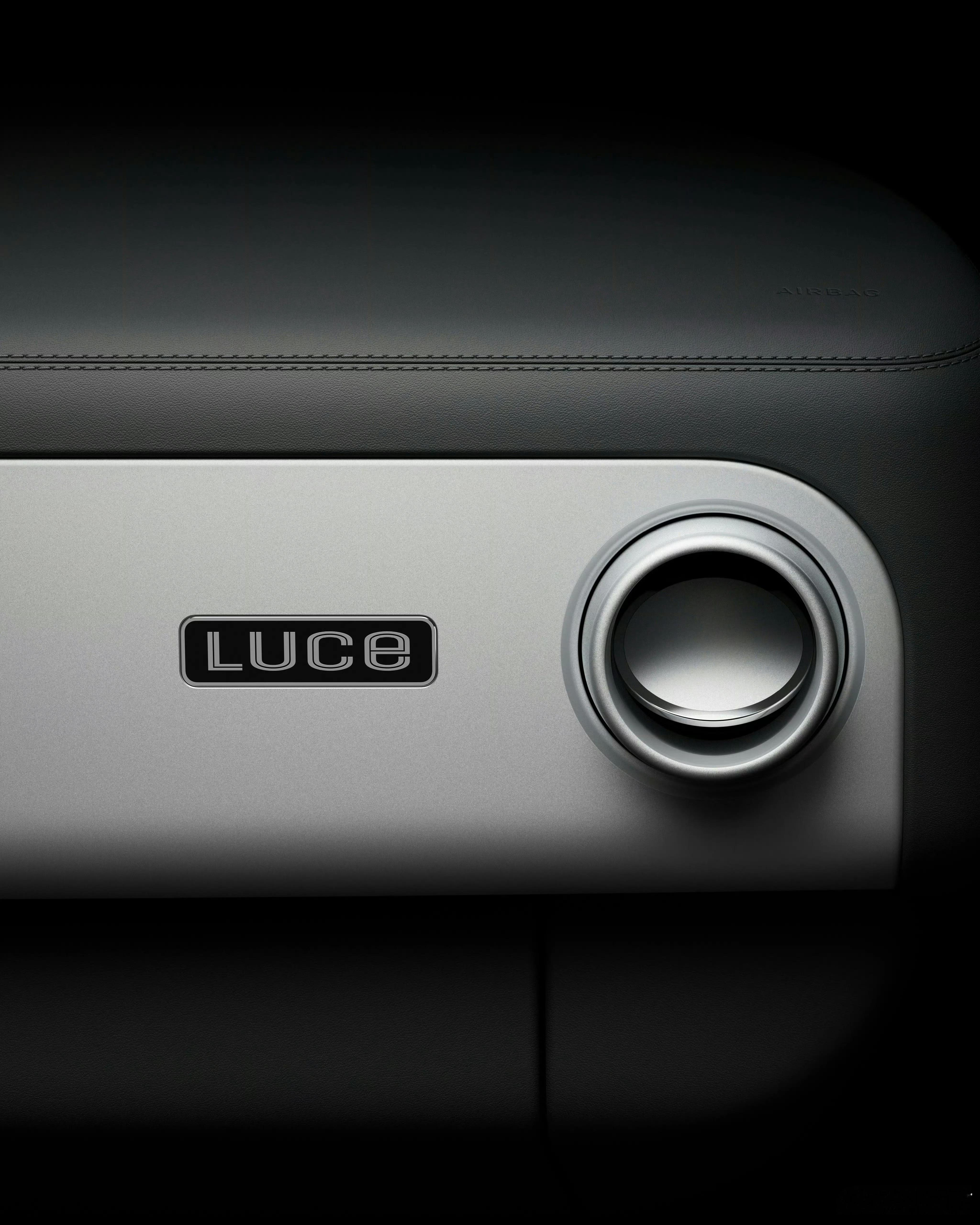 法拉利首款纯电车 Luce！有一说一，这车的外观设计够不够高级？