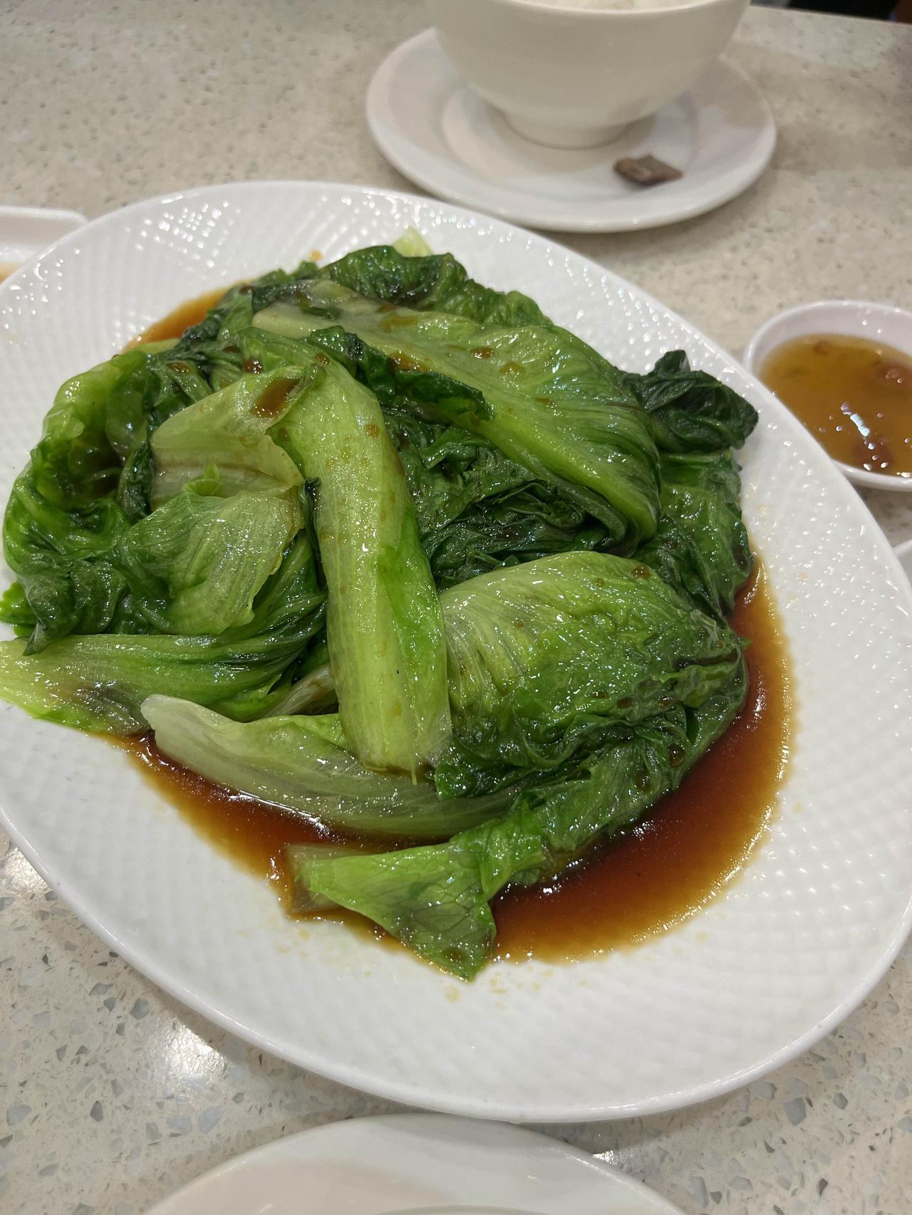 在深圳罗湖发现了个超划算的宝藏双人套餐，只要118元！
这个套餐里菜品丰富。有一