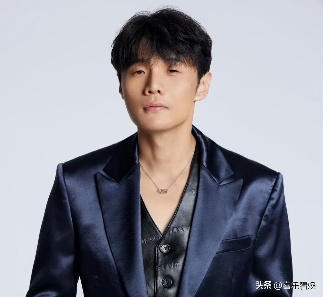 李荣浩，是真的没想到！

3月1日，歌手李荣浩突然冲上热搜，不是因为官宣演唱会，