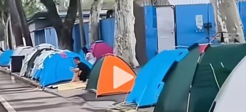 我说， 旅游从业者实锤：年轻人睡帐篷是体验，酒店民宿才是旅行的“舒适底色”

现