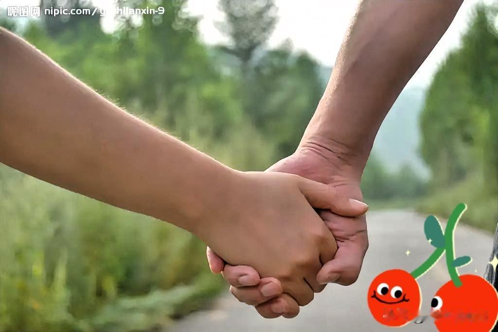 真心陪伴你一生的人是谁
孤独无助的老人，生病了，谁来照顾他？  

 孙子、孙女
