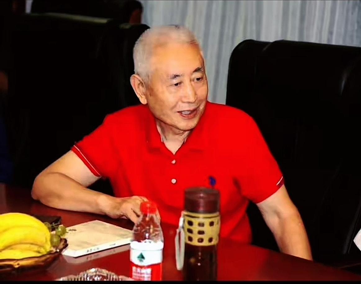 孙彦敏，男，隆尧县东毛尔寨村人，生于
1946年，中国人民大学哲学系毕业。先后任