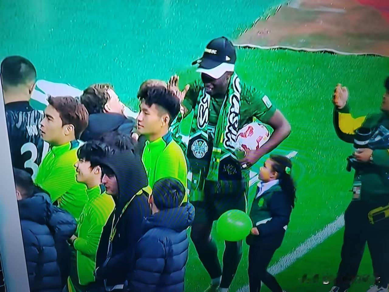 这赛季国安最尽力的就是发飙！获得金靴实至名归！[赞]