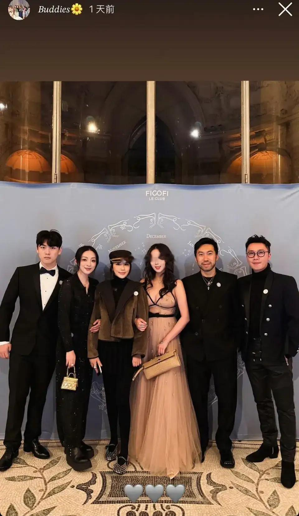 近日，赌王何鸿燊与四太梁安琪的小女儿何超欣，现身由全球知名葡萄酒私人会所Le C