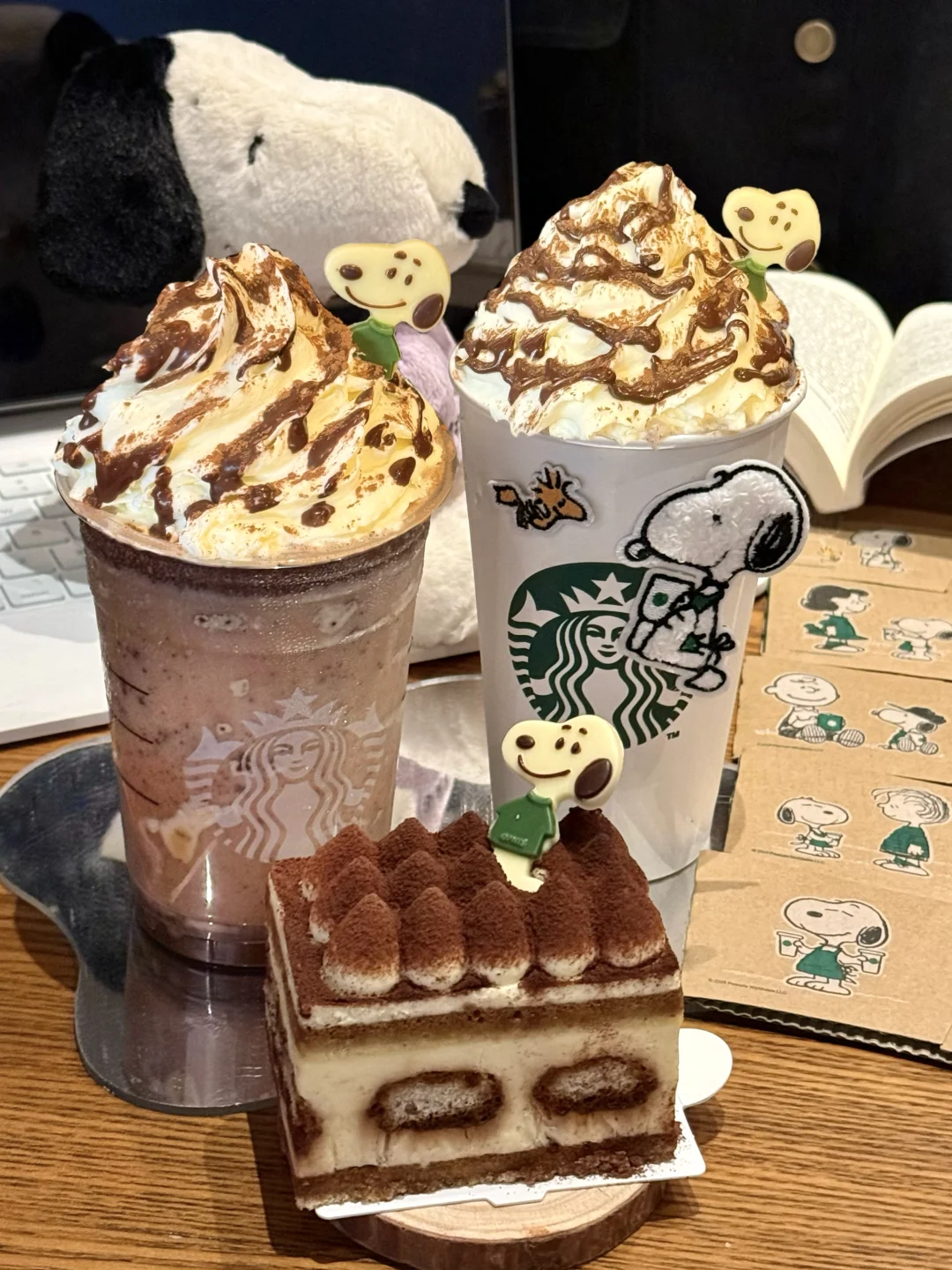 可可脑袋狂喜！星巴克史努比咖啡好顶。。。