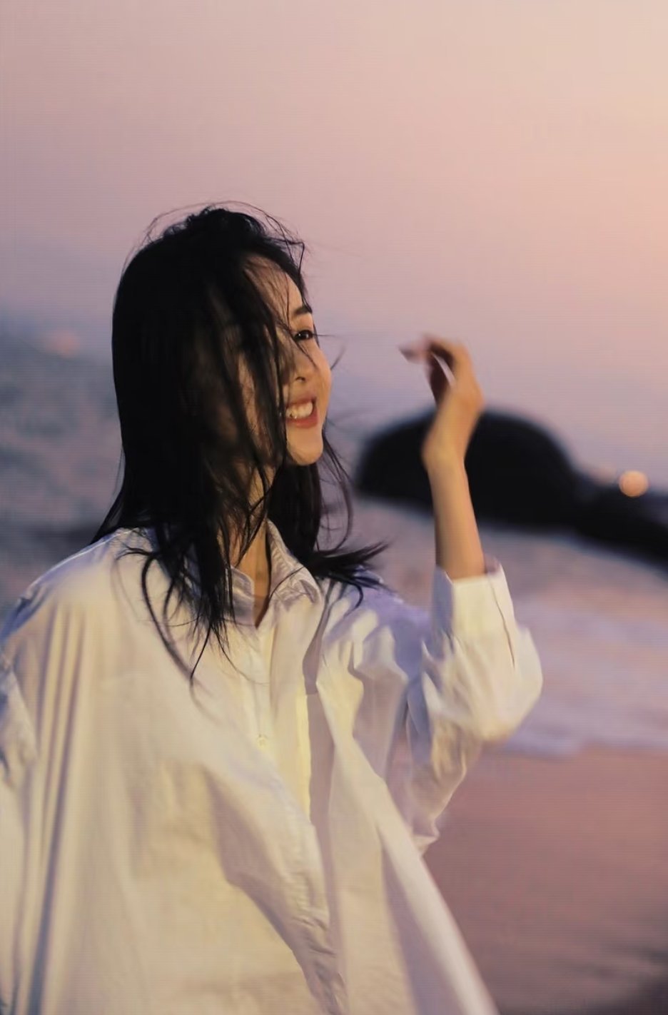 白衬衫的陈都灵～ ​​​