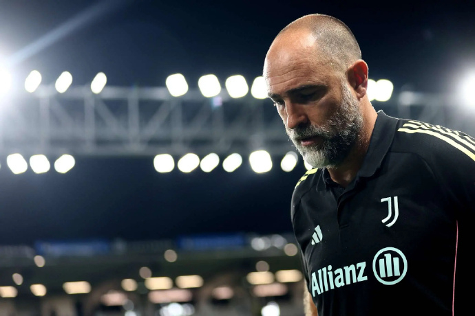 图多尔下课宣布，主教练伊戈尔·图多尔不再担任一线队主教练一职，其教练组成员伊万·