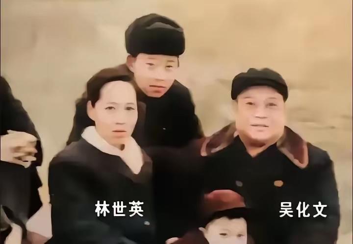 1948年，96军军长吴化文在思考是否起义。他的2个老婆，一个与军统来往，一个与