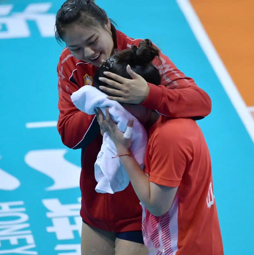 赵勇称中国女排最大改变在心态女排3:0胜塞尔维亚，赵勇点出关键转变：心态从波动到