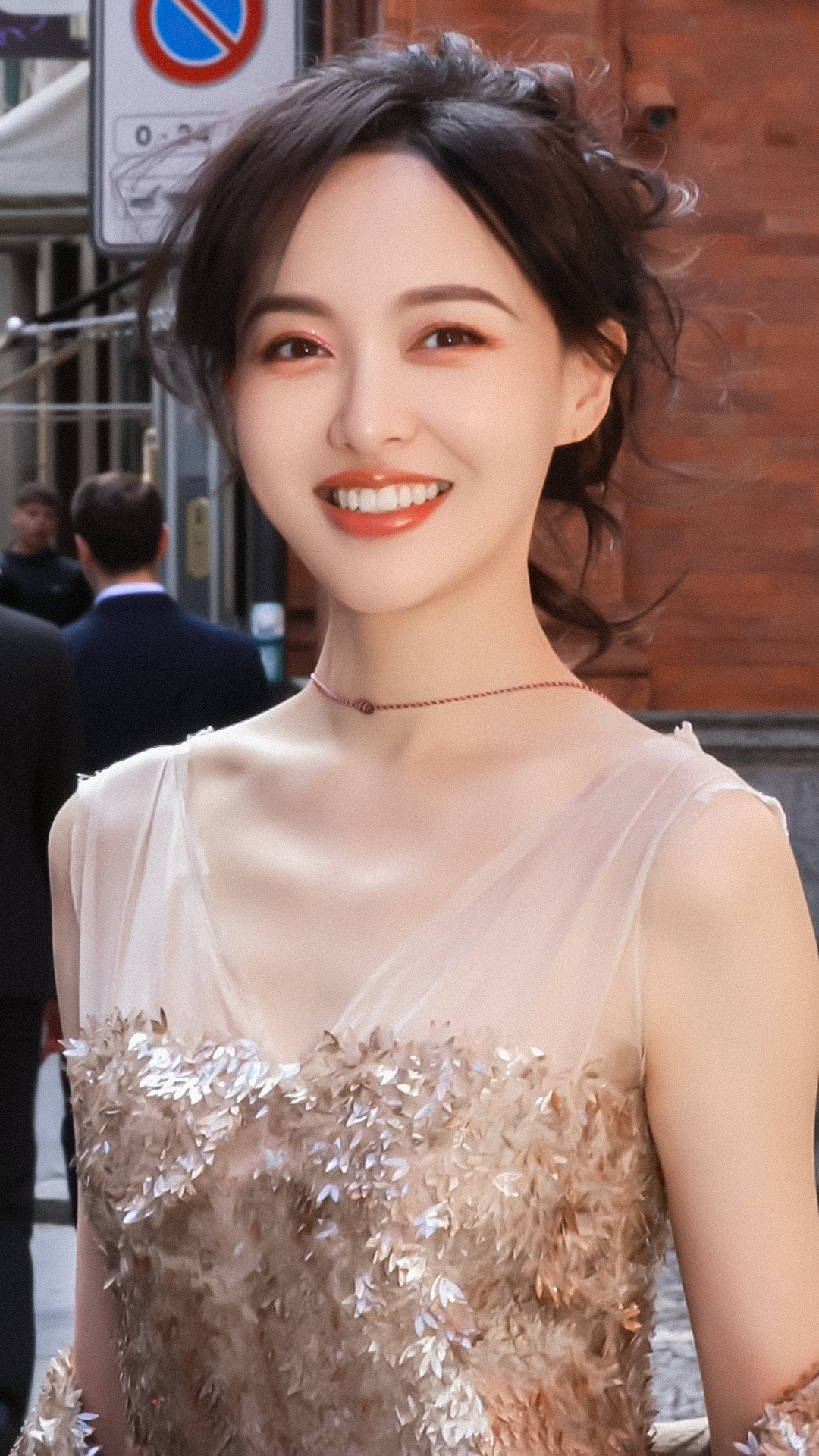 唐嫣闪耀巴黎的浦西明珠💫 ​​​