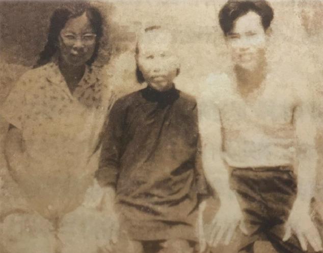 1933年，敌人揪着一个妇人的头发问道：“他是不是彭湃的儿子？”妇人疼得哇哇叫着