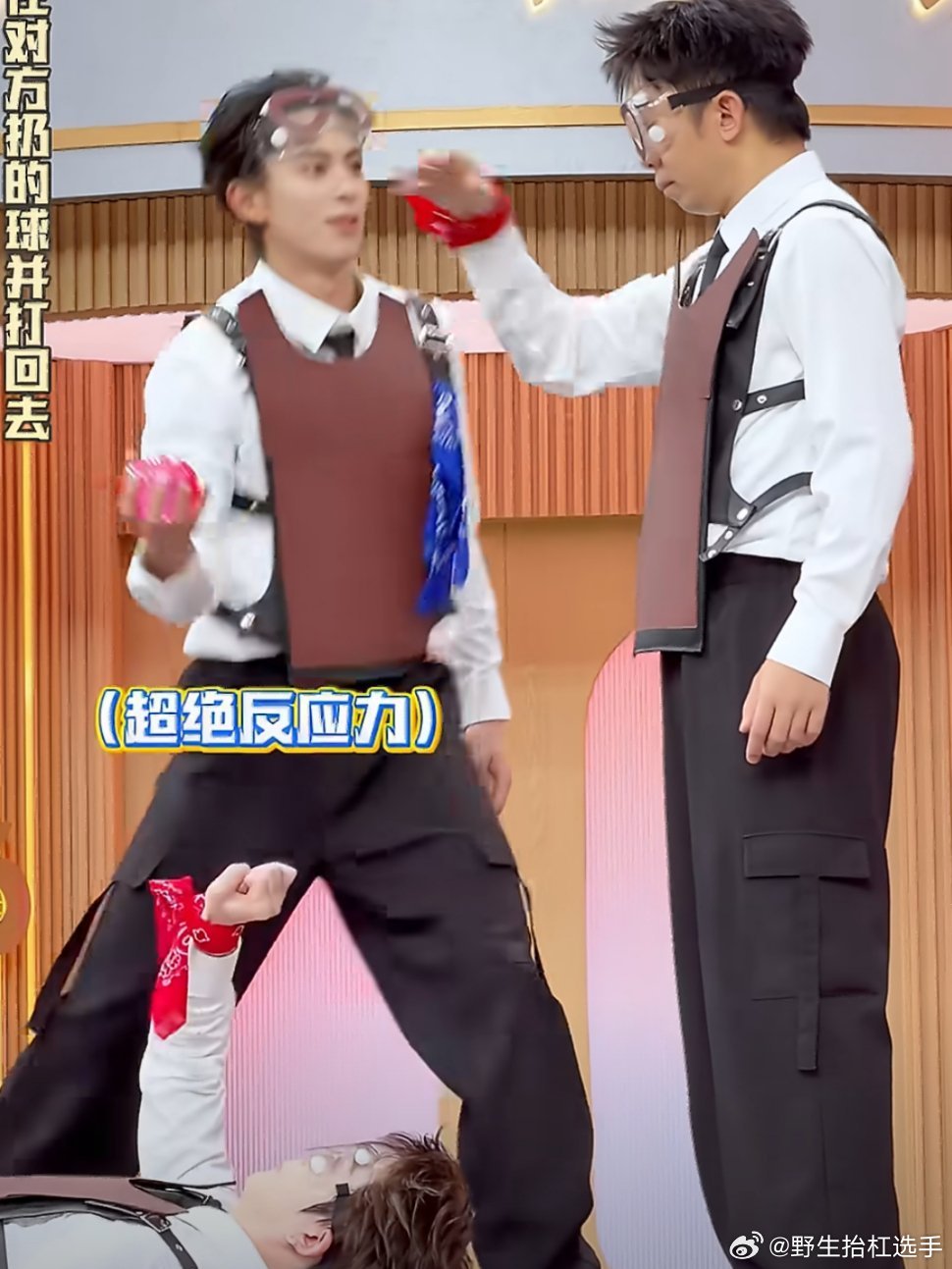 终究还是杨迪承担了所有水气球大战也太刺激了！王鹤棣反手反弹直接命中杨迪，迪哥鼻子