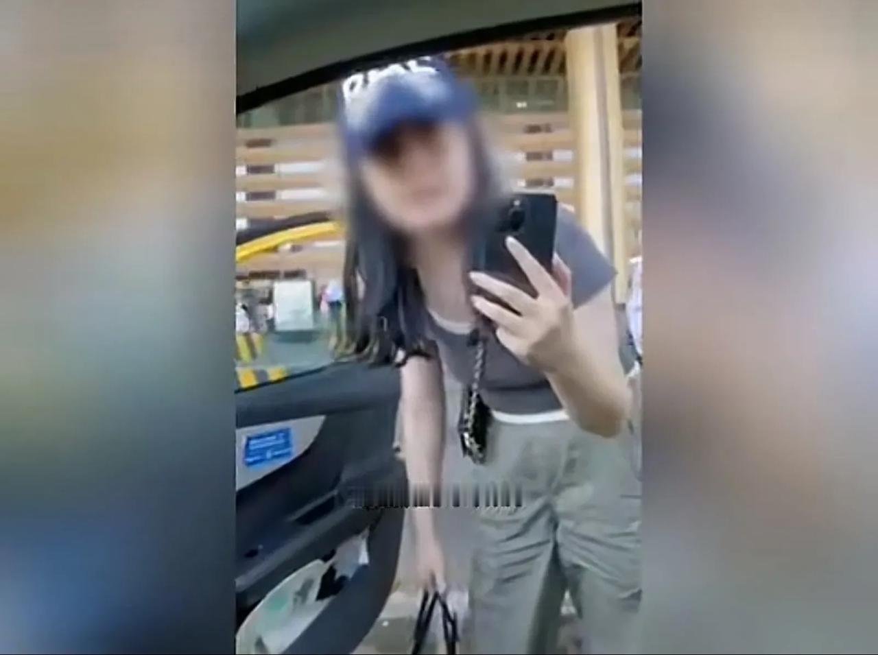 这种小仙女，暴露自己的智商了，没有人欠她们的。别人又不是她老公，她爹。