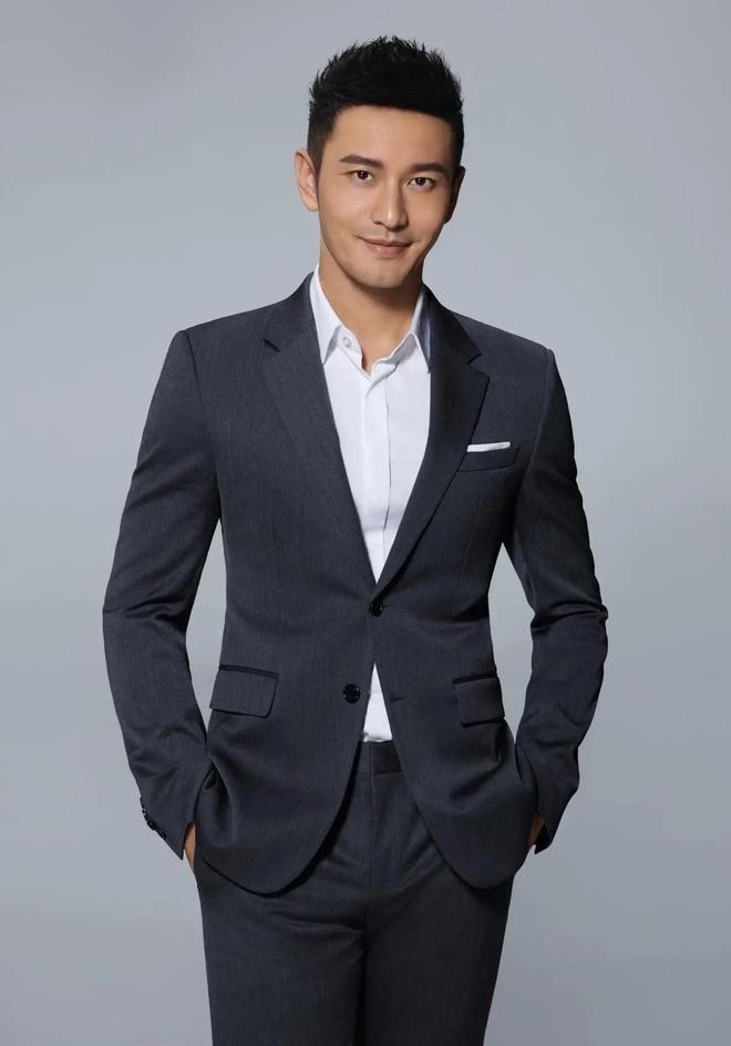 黄晓明不再避嫌！与26岁新女友坦然同框，学历履历亮眼气质出众引热议。所以说，女人