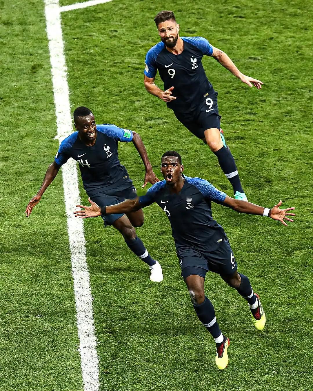⚽2018年法国夺得世界杯冠军的瞬间 