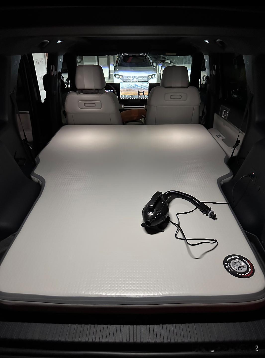 钛7秒变大床房
纠结了一个月终于拿下！
我的要求就是：好收纳 不用延长板，家里那