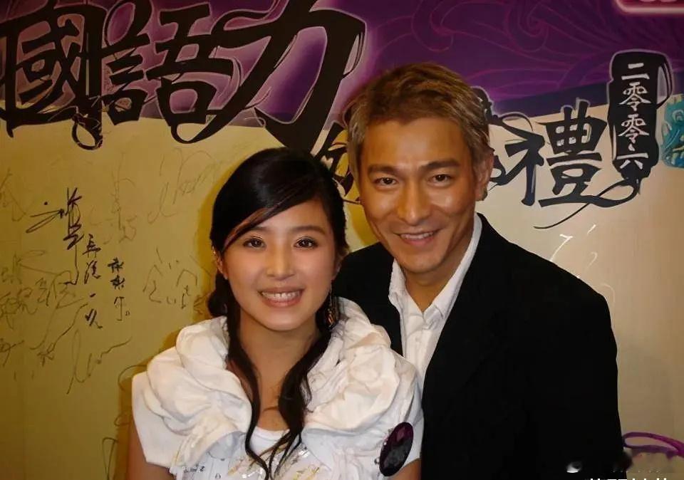 张含韵要是晚生10年是不是就没有杨超越什么事了 ​​​