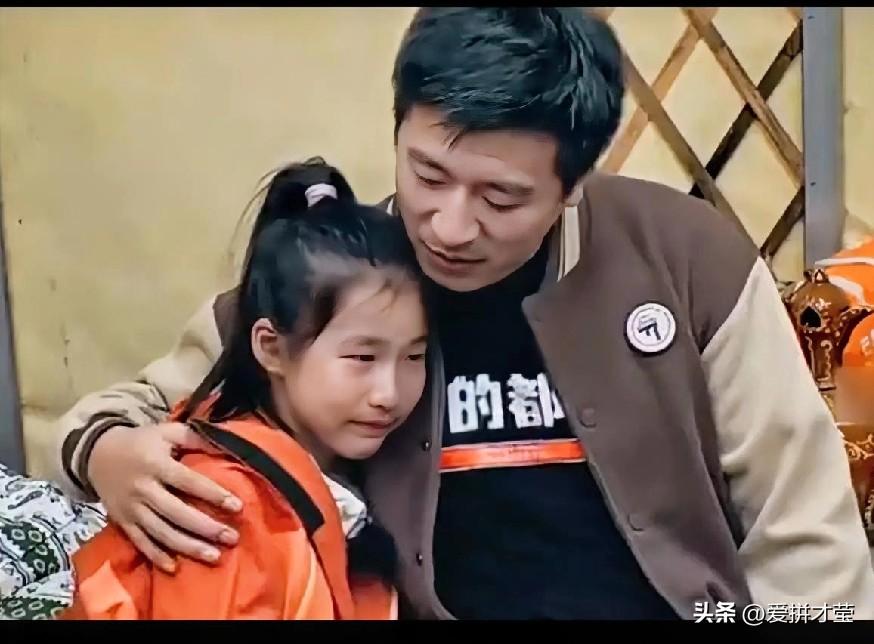 太遗憾了没有陪女儿长大看到她进大学，挽着孩子的胳膊走进结婚礼堂。再也没有爸爸宠了