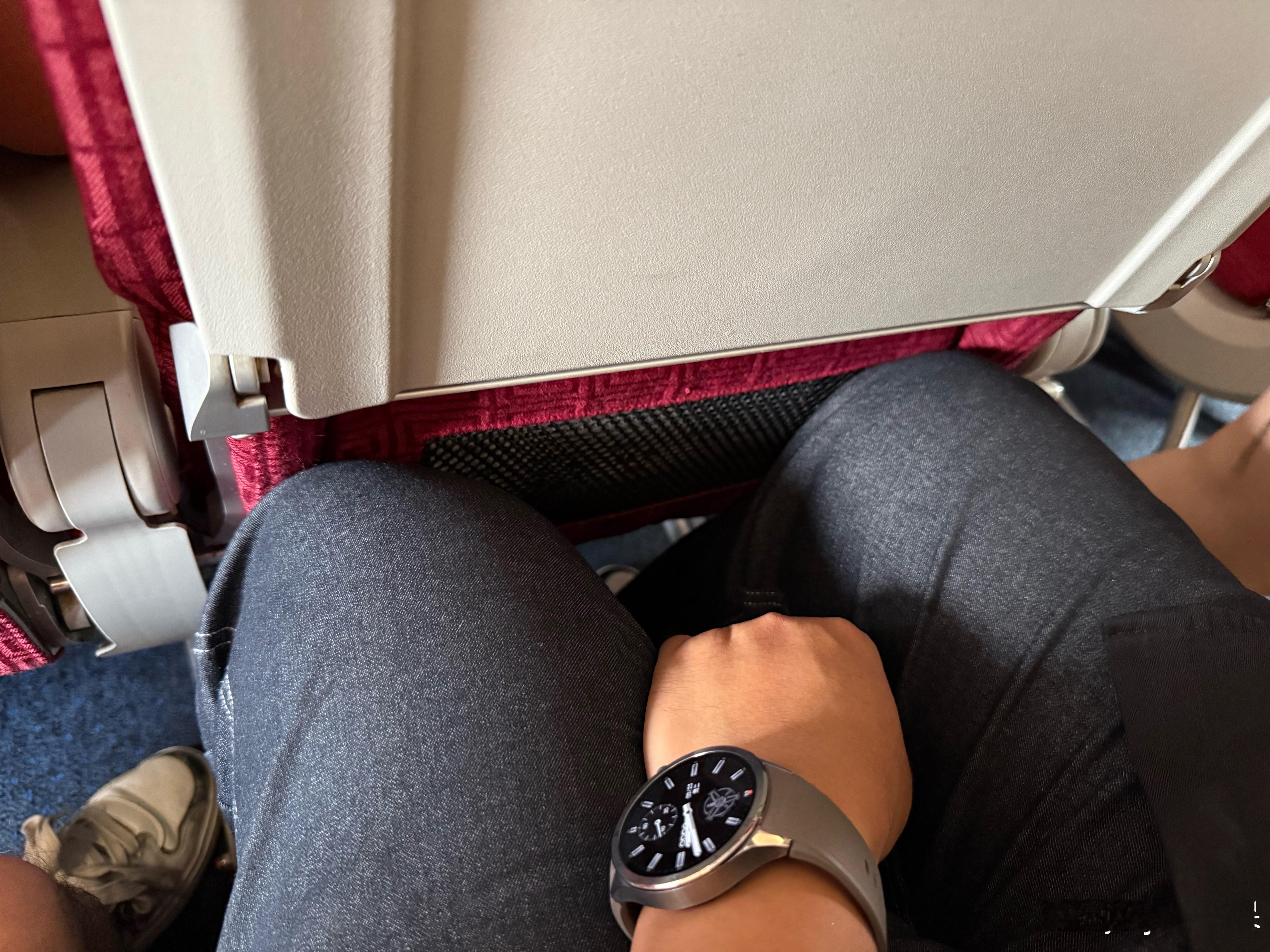 小飞机🛩️真不行吧[doge][doge]，还是升舱吧  ​​​