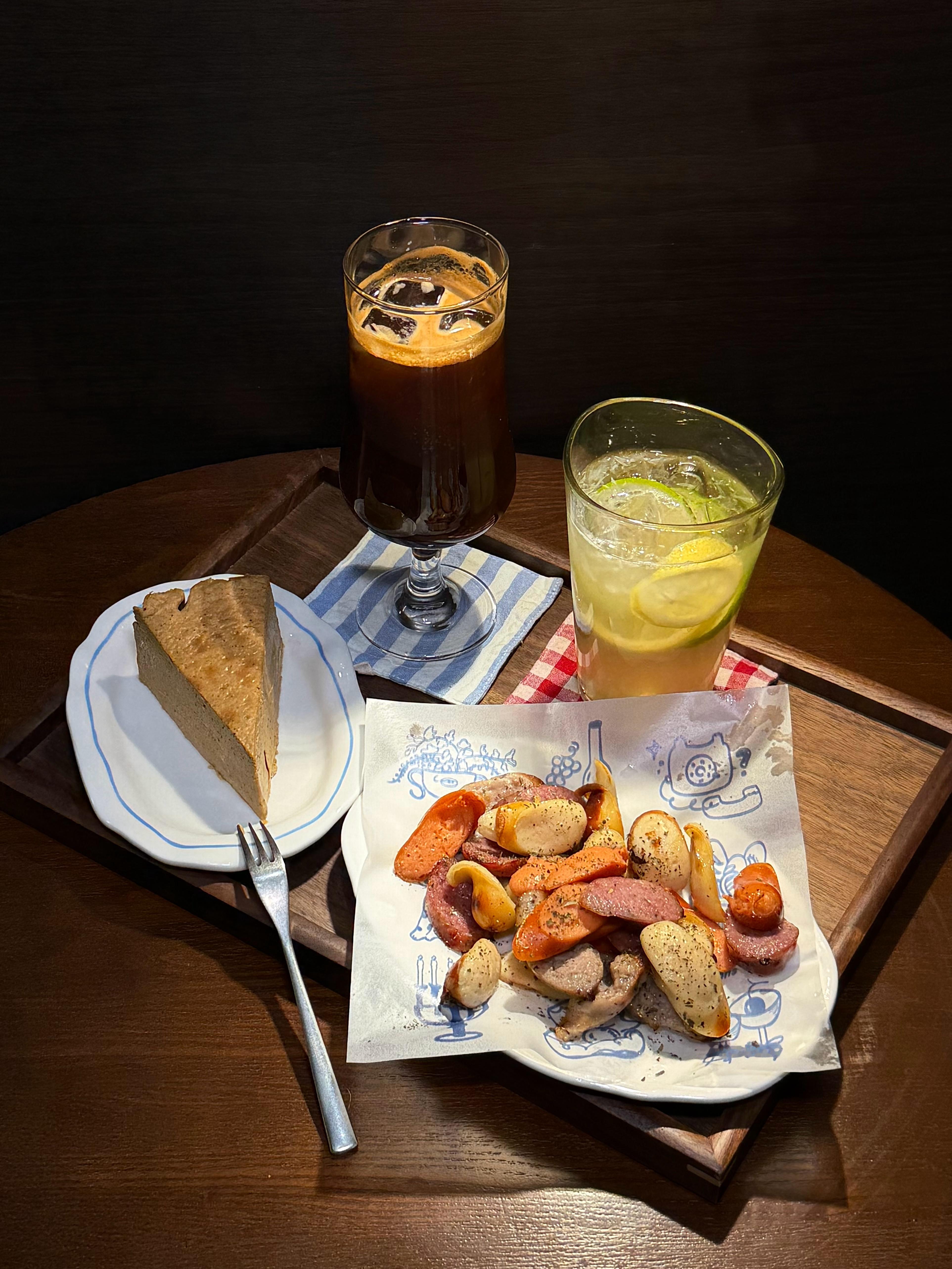 我认为这个世界上最好的倒计时那一定是数着和爱人见面的日子 ​​​