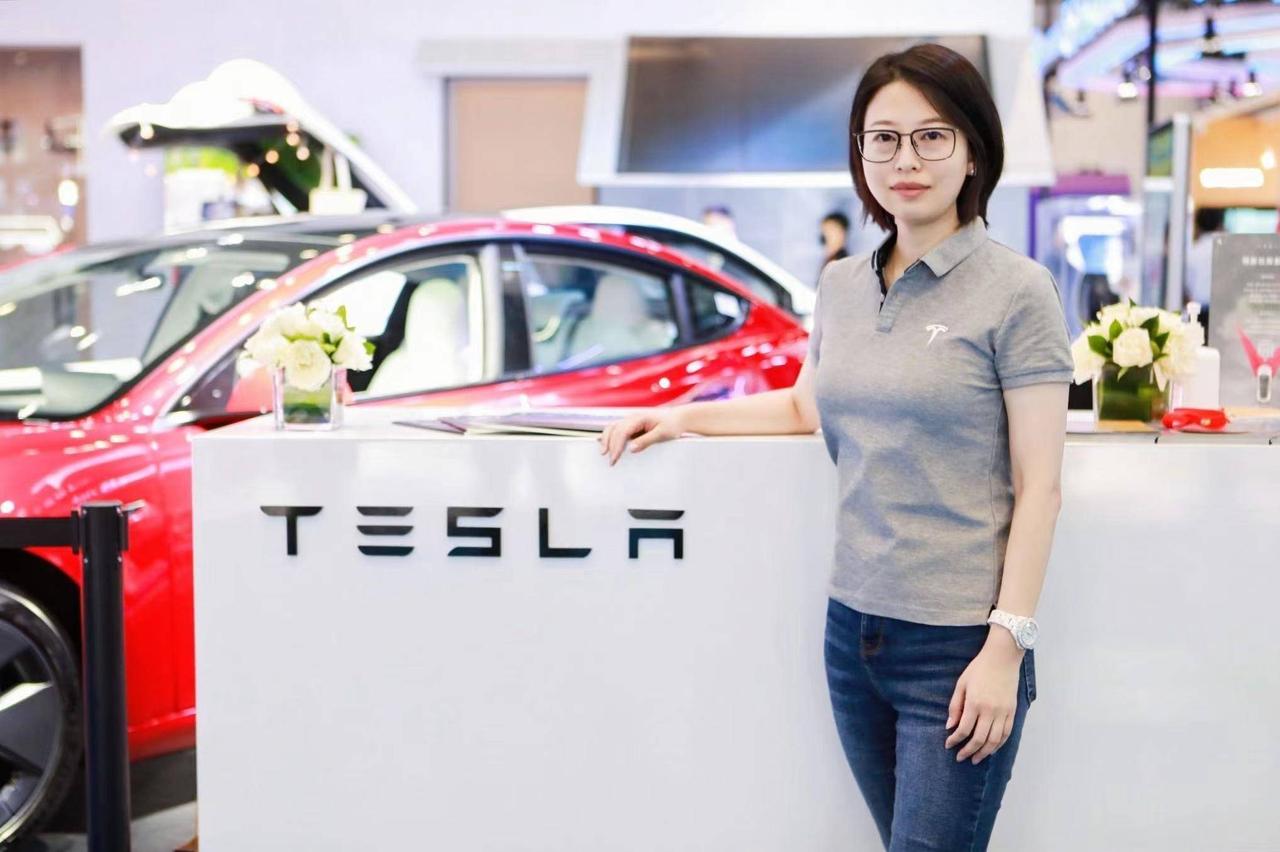 界面新闻：原特斯拉中国区总经理孔艳双已入职小米汽车，将负责汽车销售方面工作。 ​