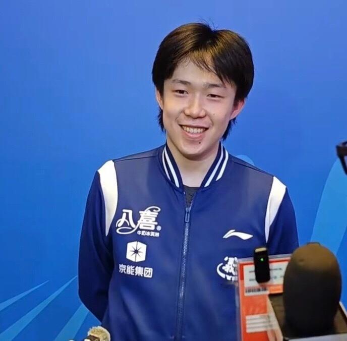鏖战七局4-3险胜黄镇廷，王楚钦赛后直言全运会无轻松场次，“爆冷”本是常态。国内
