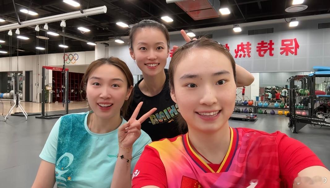 王晓彤、钱天一、韩菲儿的日常🤳 