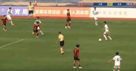 海港双子星面对全运会，轻松应对，蒯纪闻助攻李新翔打入一脚远射[给力][给力]
全