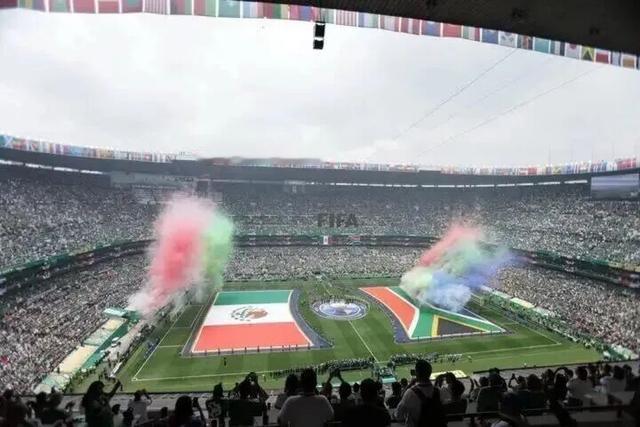 太惊险！中国球迷墨西哥看世界杯，刚出机场就遭持枪抢劫！使馆紧急提醒
 
2026