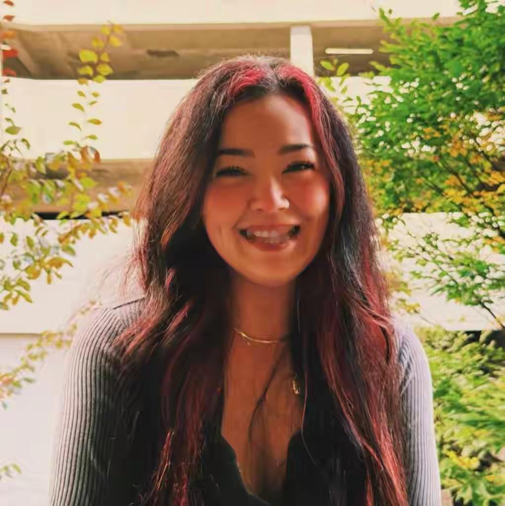 1月3号美国的一名32岁女护士汤普森枪杀了自己的2个儿子一个2岁一个13岁和88