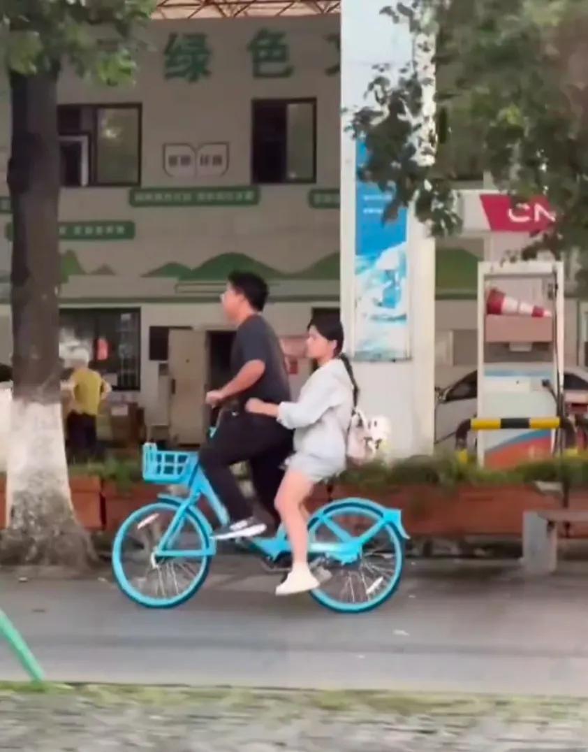 原来这才叫共享单车，一个人骑是独享单车