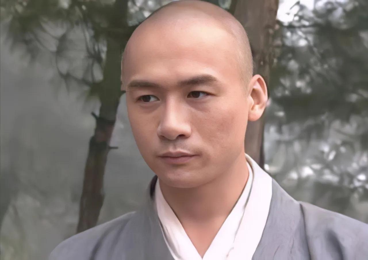 虚竹继承“逍遥三老”二百多年内力，为何连个游坦之都打不过？

虚竹一个人继承了整