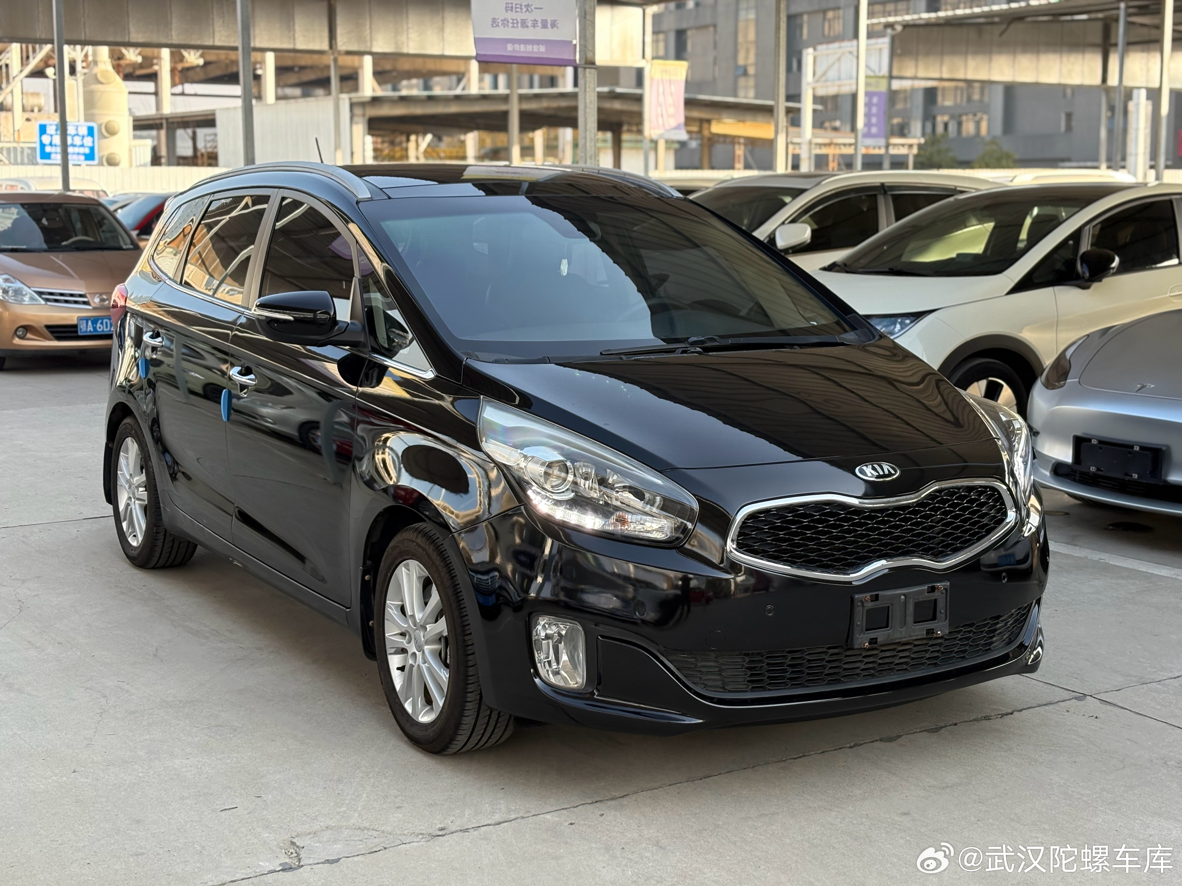 顶配 准17年进口起亚佳乐 7座自动豪华一手到店 实表8万 原版带三方报告非常成