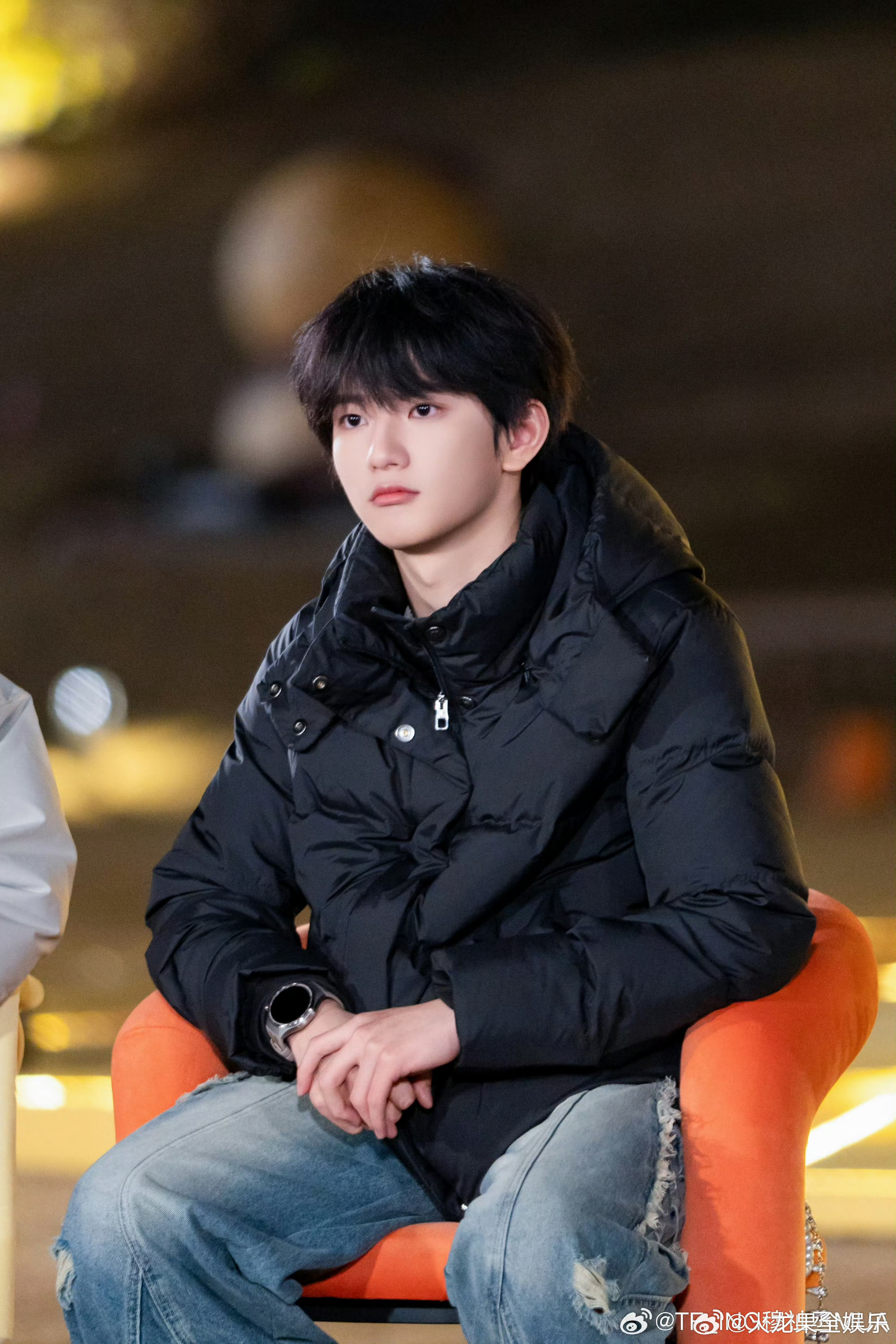 穆祉丞提到小蜜蜂 穆祉丞微博营业提到了小蜜蜂，用🐝来形容开心，好可爱的恩仔呀~