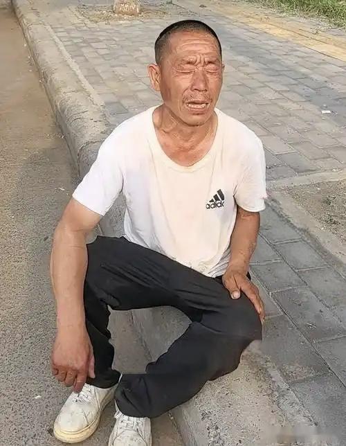 河南濮阳一名17岁少年走失，经多方寻找，最终未能等来平安归来的消息，一条年轻的生
