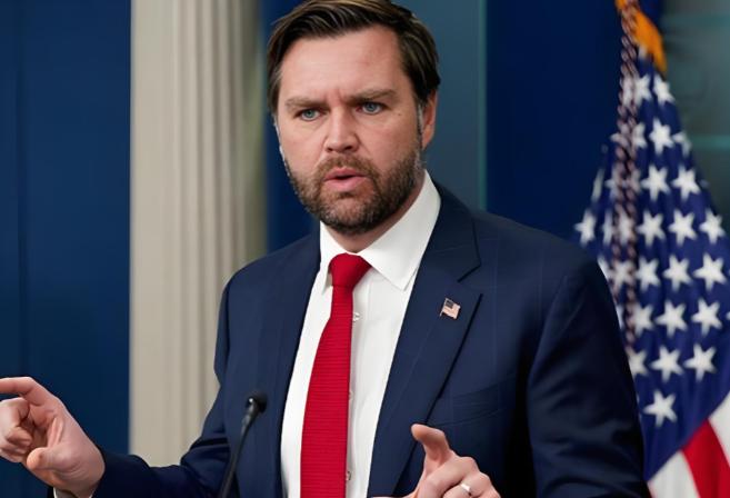 美国副总统万斯忍无可忍地发出警告：如果有一天中国在高科技领域超过了美国，那错不在