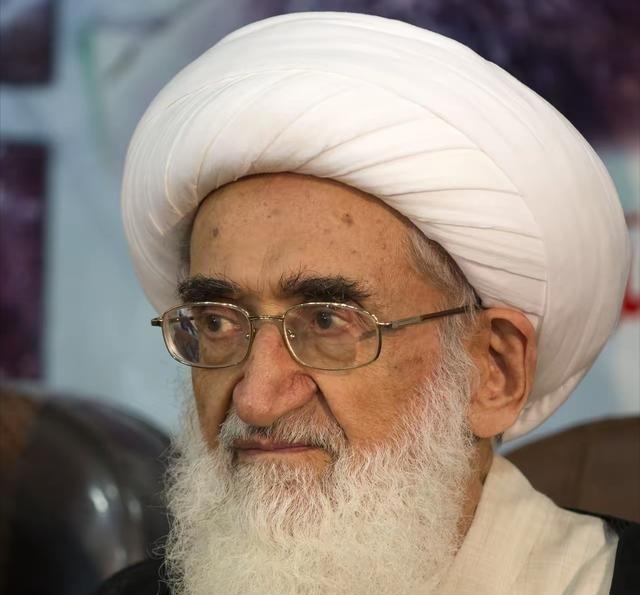 伊朗的终极追杀令来了！什叶派顶级宗教权威，向全球信众发出了呼吁，让他们为伊朗最高