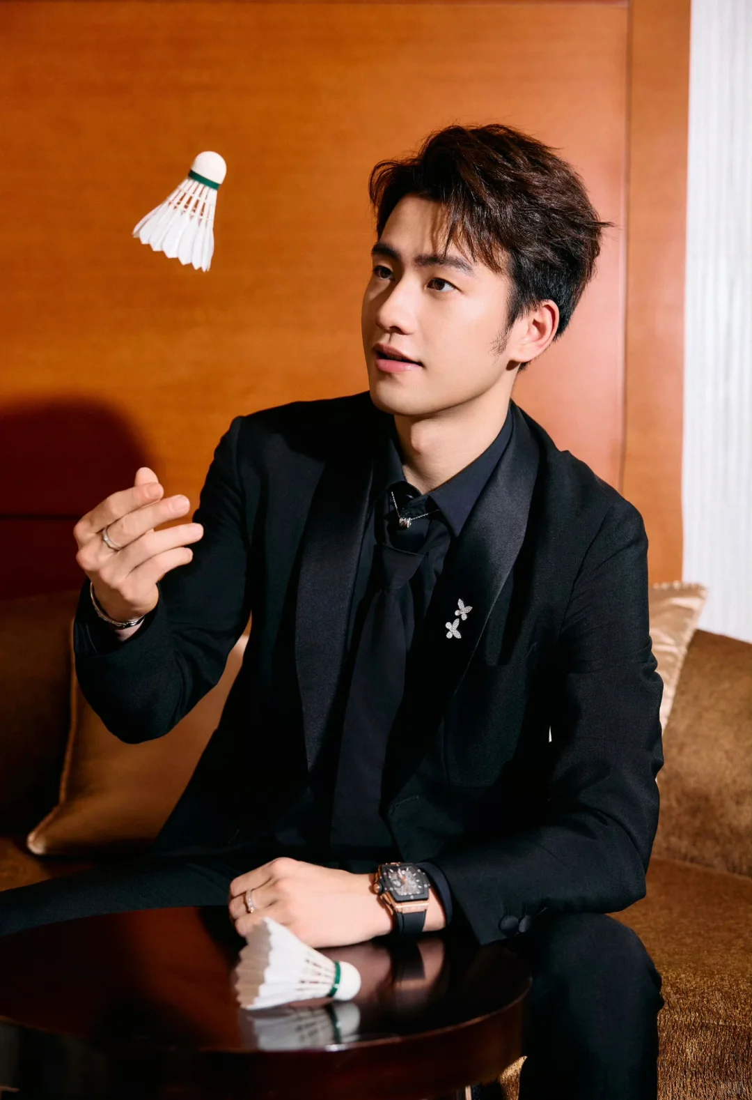 梁王晋级决赛 梁伟铿&王昶，粤少和男明星。梁伟铿/王昶🇨🇳 10-21、21