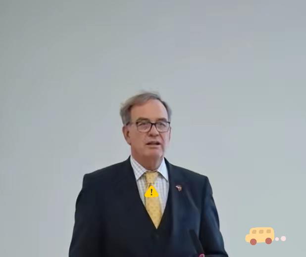 德国：中美打不起来了，因为打了也白打！
日前德国教授曾坦率指出：美国不是害怕中国