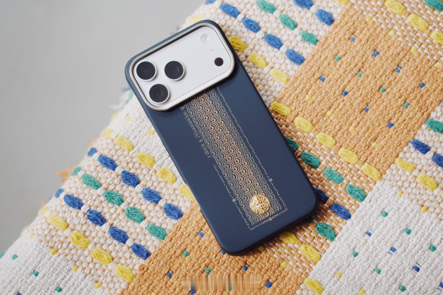 新年就要顺风顺水顺财运！RAPTIC顺财运是真的懂年轻人，新年接好运壳体内里暗藏