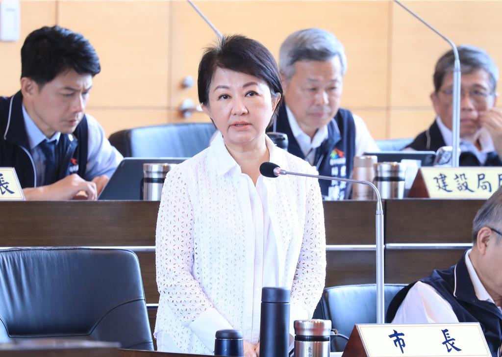 台中被评为无可取代的幸福城市 卢秀燕近3分钟感言曝
台中市长卢秀燕将于年底卸任，