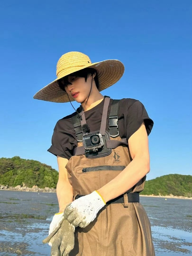 就这个农村小媳妇都比去日本拍的有些预告照好看 