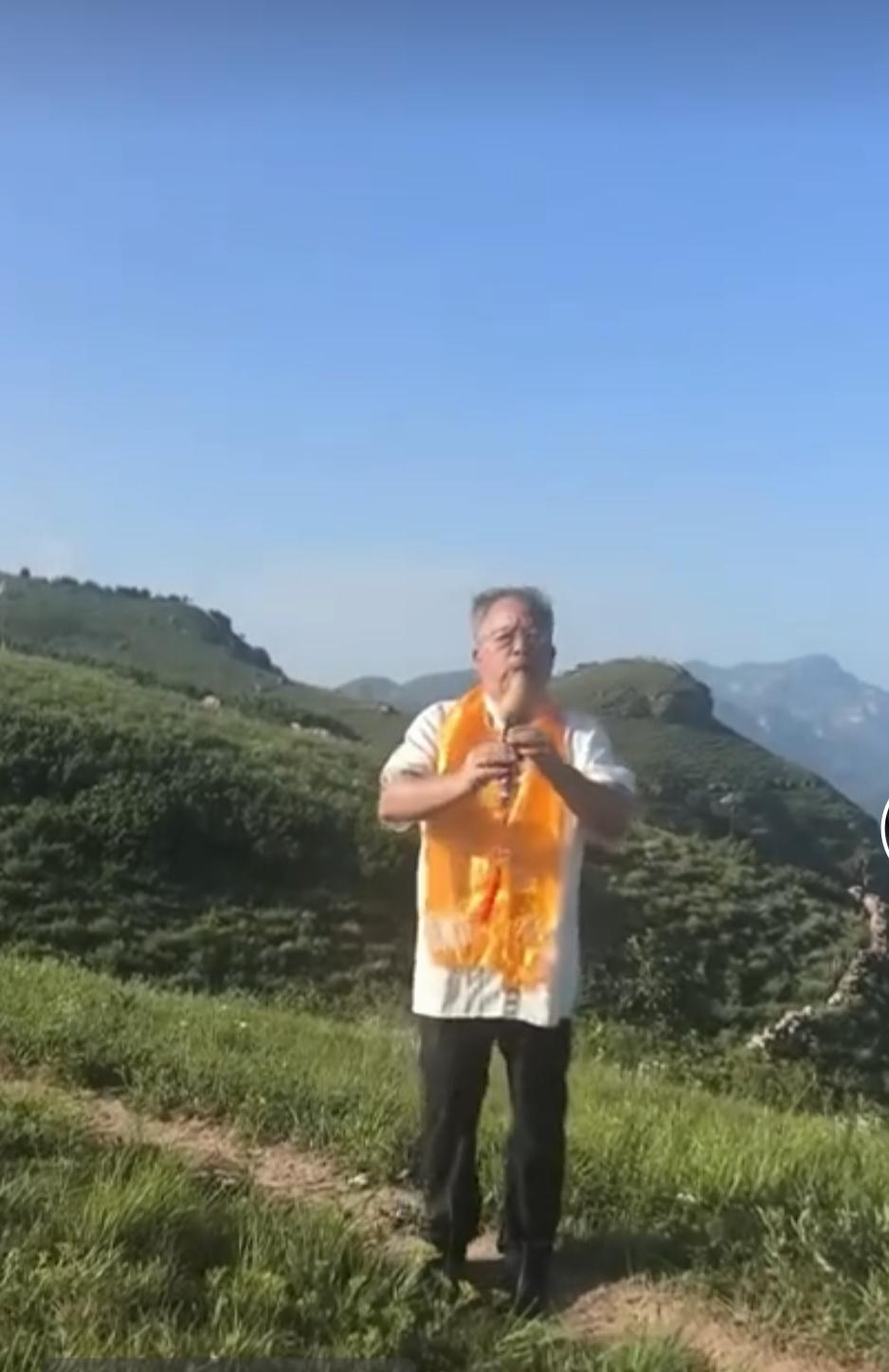走马槽丝韵消夏
     三伏酷暑，我们辞别邯郸，奔赴山西和顺县走马槽寻凉。这里