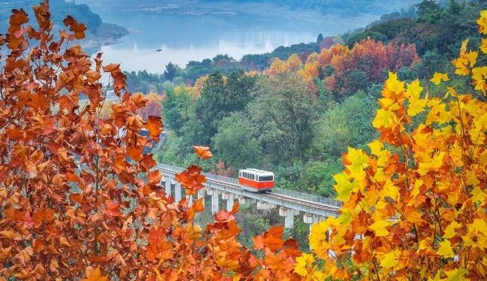 【重庆大部地区冬季已被推迟重庆目前仅11个区县入冬】重庆市气候中心数据显示，截至