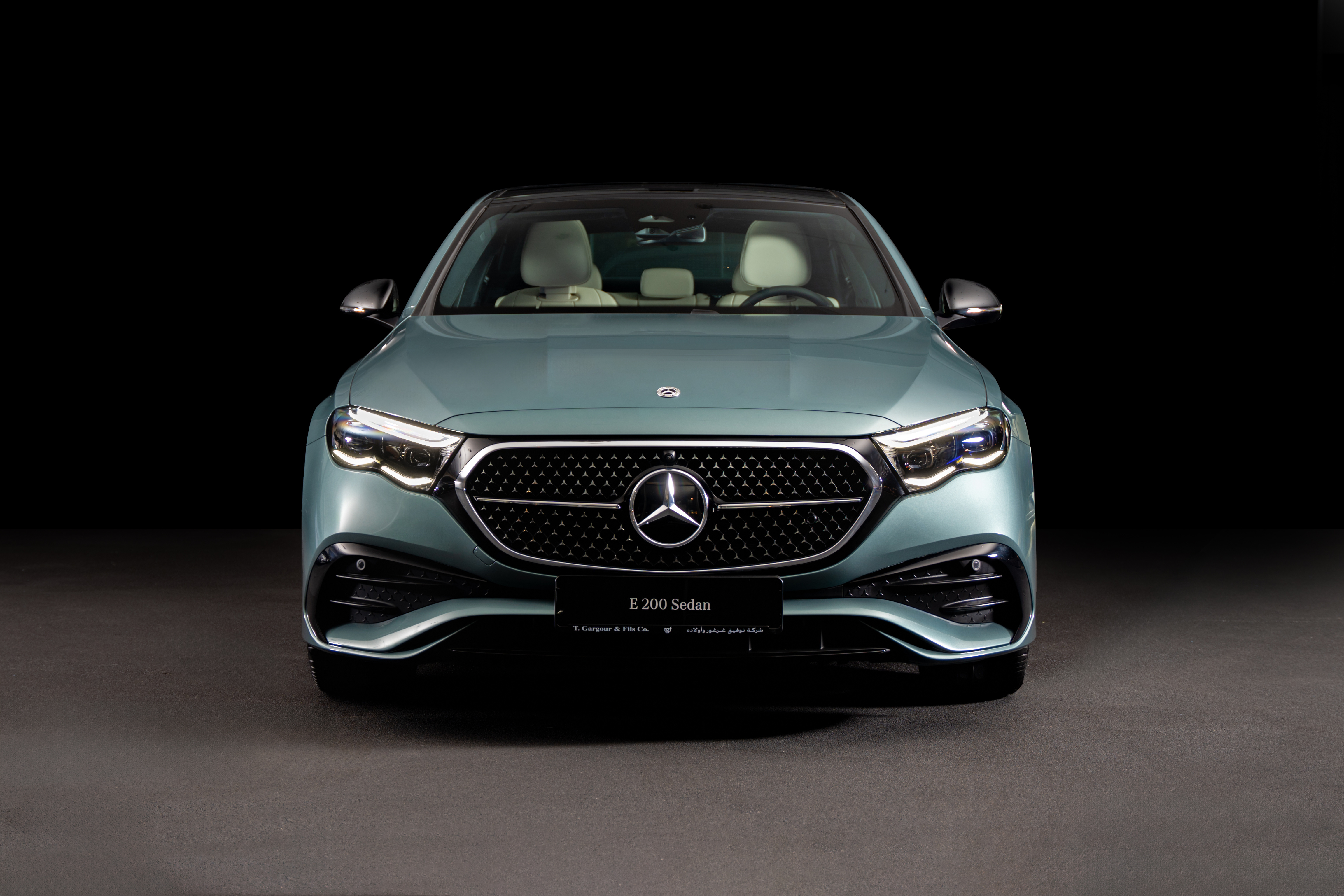 Mercedes-Benz E 200 AMG Line奔驰的侧面设计，我觉得是