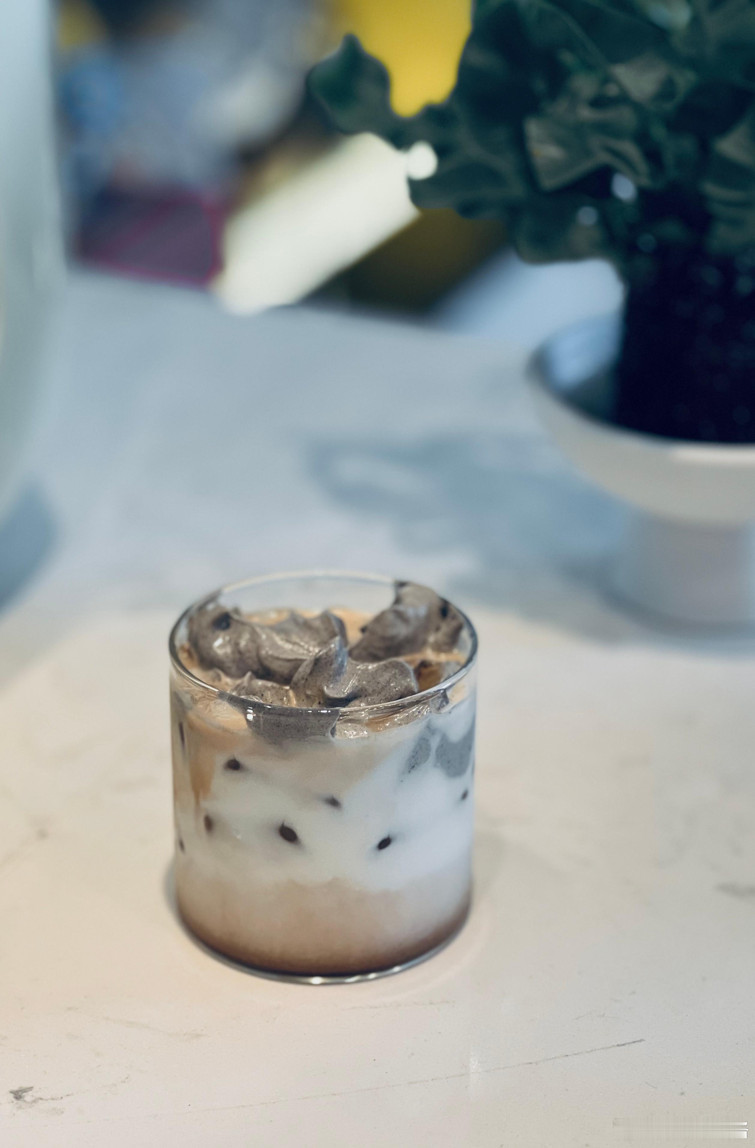今年台风特别多，排到第21号，飞行受限就争取台风来之前好好晒晒车，饮杯啡。智己、